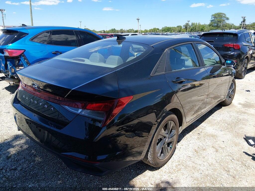 KMHLM4AG1PU545529 2023 HYUNDAI ELANTRA photo no. 4