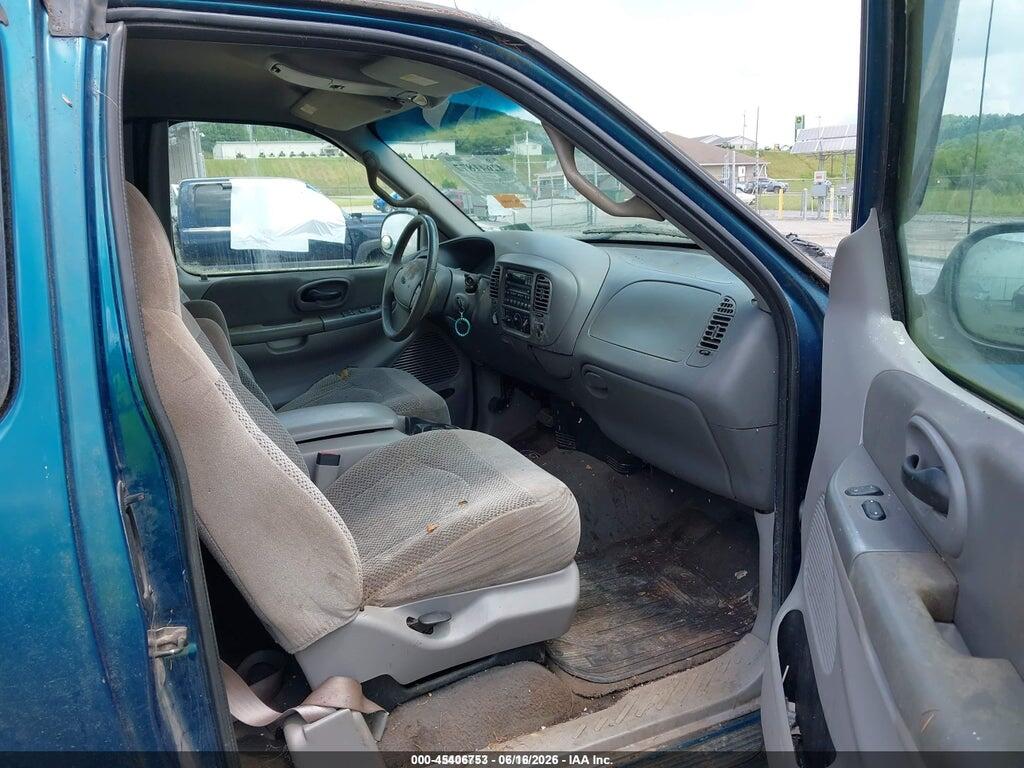 1FTRX18L31KF19749 2001 FORD F-150 photo no. 5
