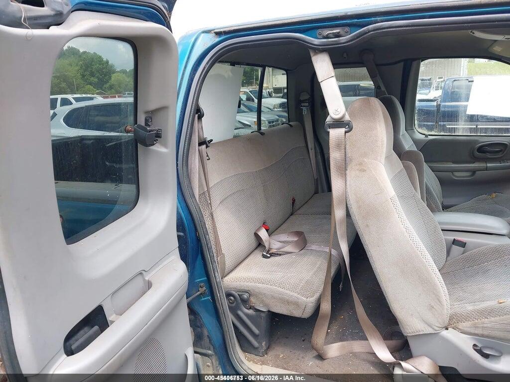 1FTRX18L31KF19749 2001 FORD F-150 photo no. 8