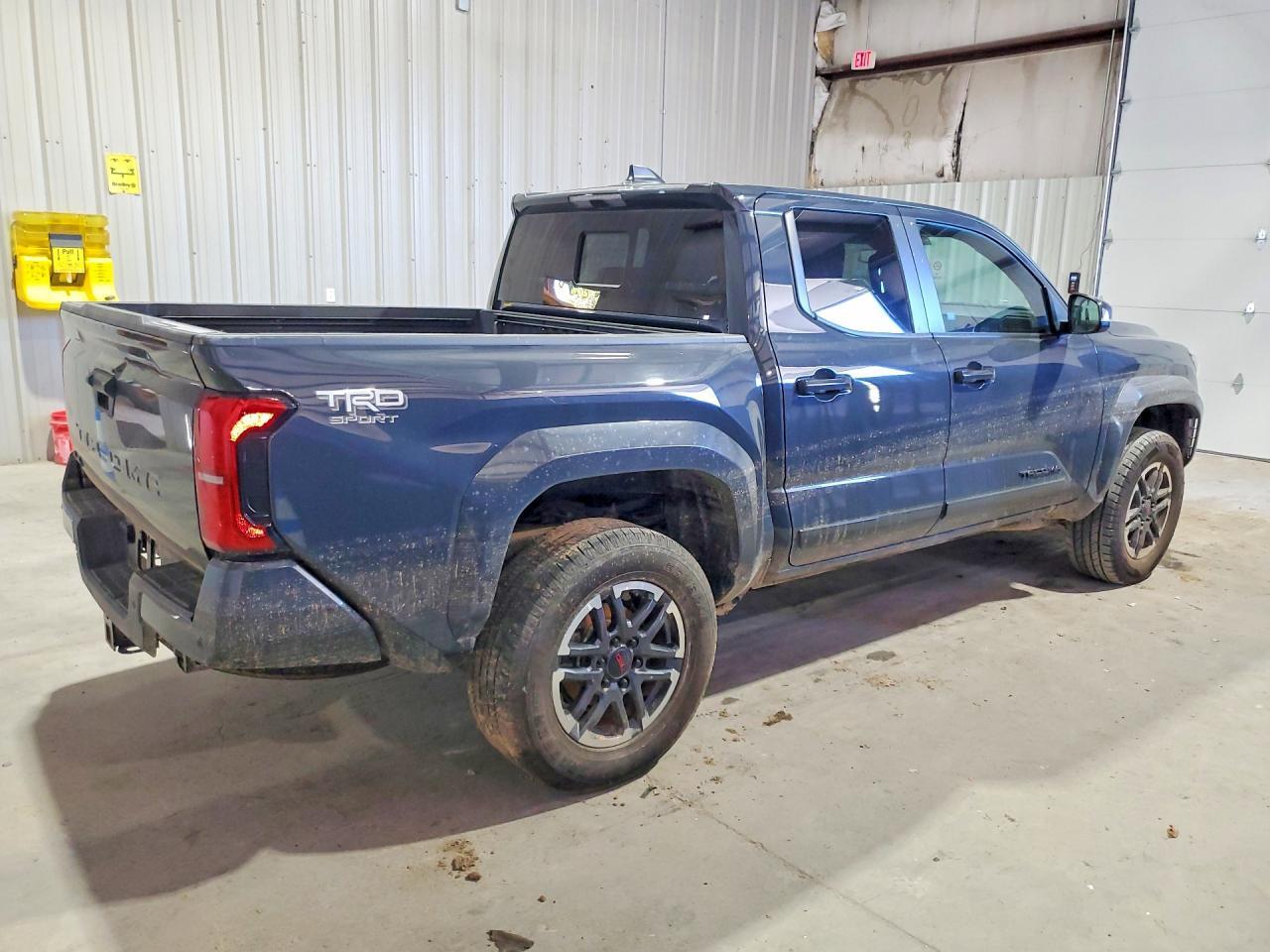 2024 TOYOTA TACOMA TRD SPORT — Фото 3 из 12