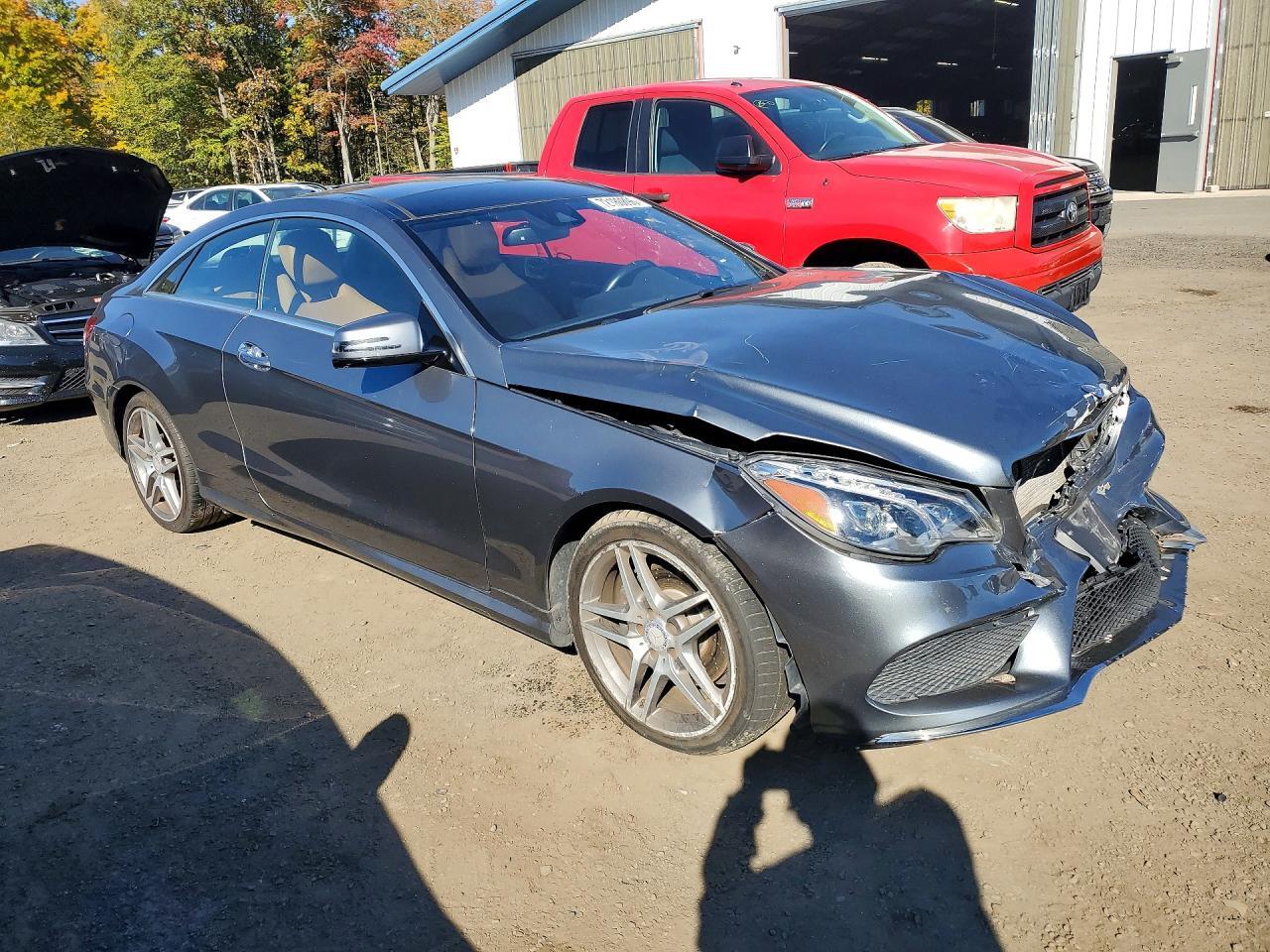 2017 MERCEDES-BENZ E 400 4MATIC — Фото 4 из 12
