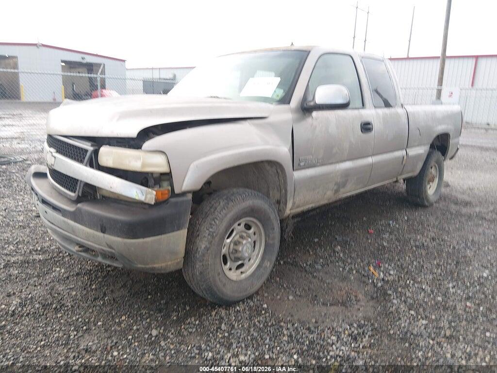 1GCHC29172E120739 2002 CHEVROLET SILVERADO 2500HD photo no. 2