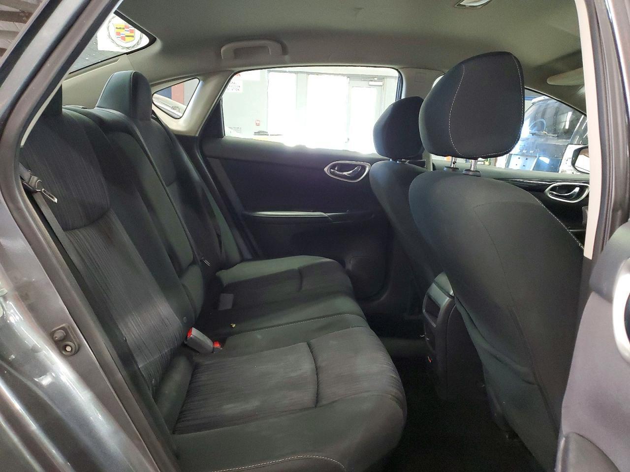 2019 NISSAN SENTRA SV — Фото 10 из 12