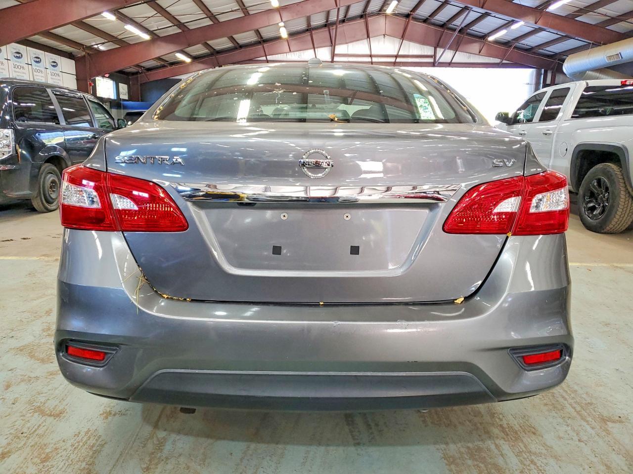 2019 NISSAN SENTRA SV — Фото 6 из 12