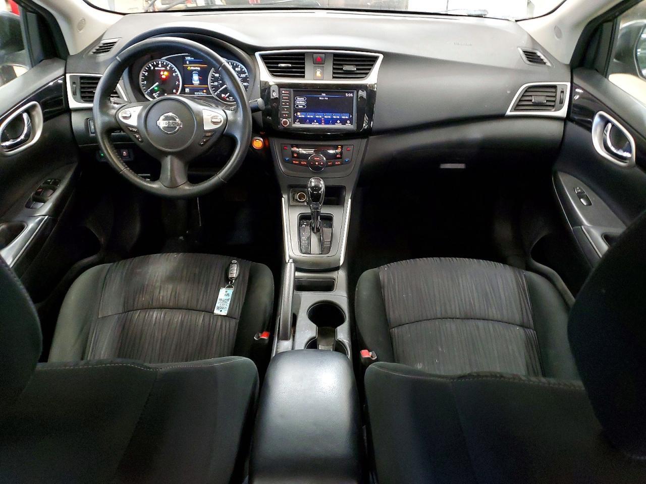 2019 NISSAN SENTRA SV — Фото 8 из 12