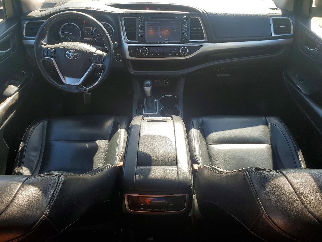 2018 TOYOTA HIGHLANDER XLE — Фото 8 из 13