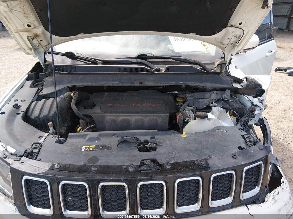 3C4NJDCB8JT179447 2018 JEEP COMPASS photo no. 10
