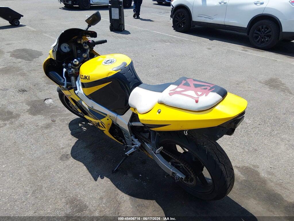 JS1GN7BA622108901 2002 SUZUKI GSX-R600 photo no. 3