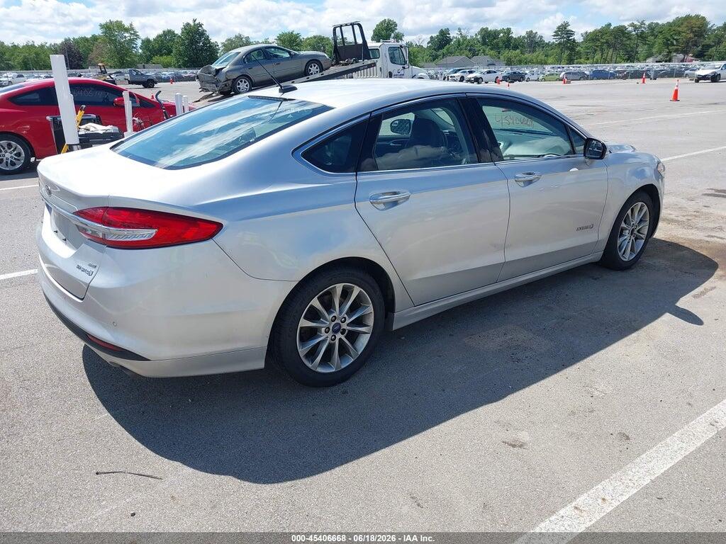 3FA6P0LU3HR249592 2017 FORD FUSION HYBRID photo no. 4