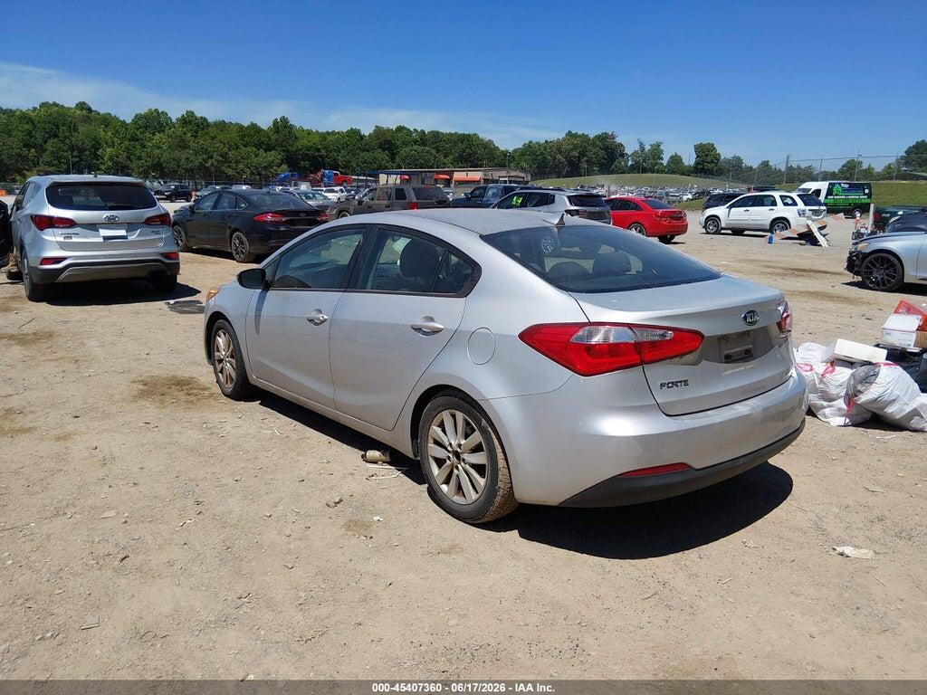 KNAFX4A69F5398530 2015 KIA FORTE photo no. 3