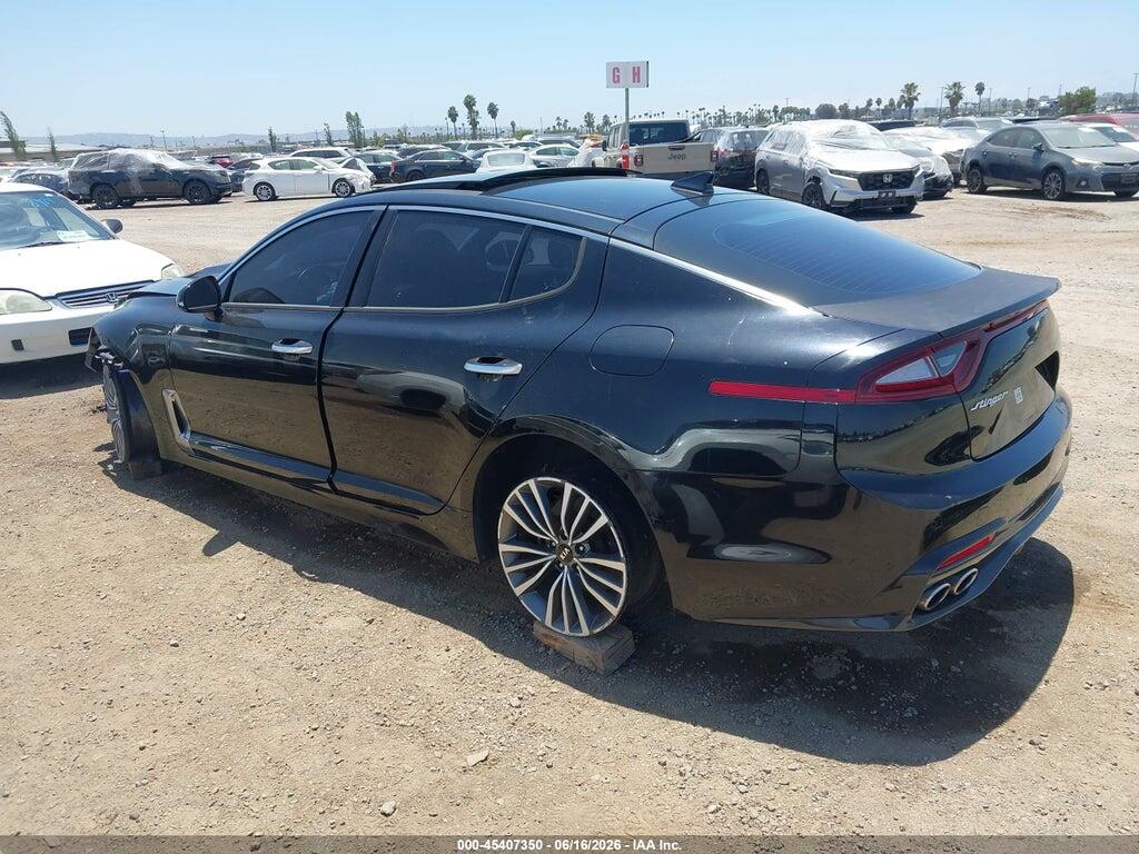 KNAE25LA9J6033883 2018 KIA STINGER photo no. 3