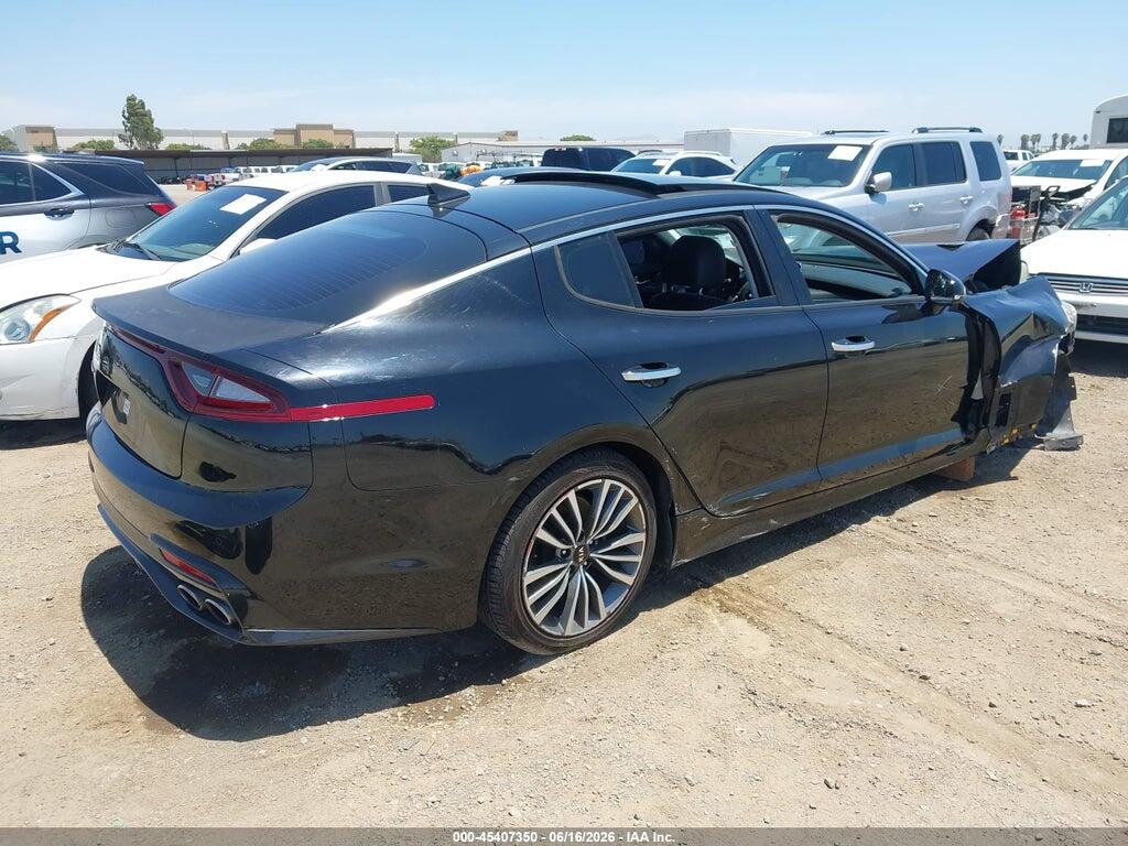 KNAE25LA9J6033883 2018 KIA STINGER photo no. 4