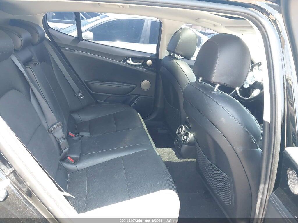 KNAE25LA9J6033883 2018 KIA STINGER photo no. 8