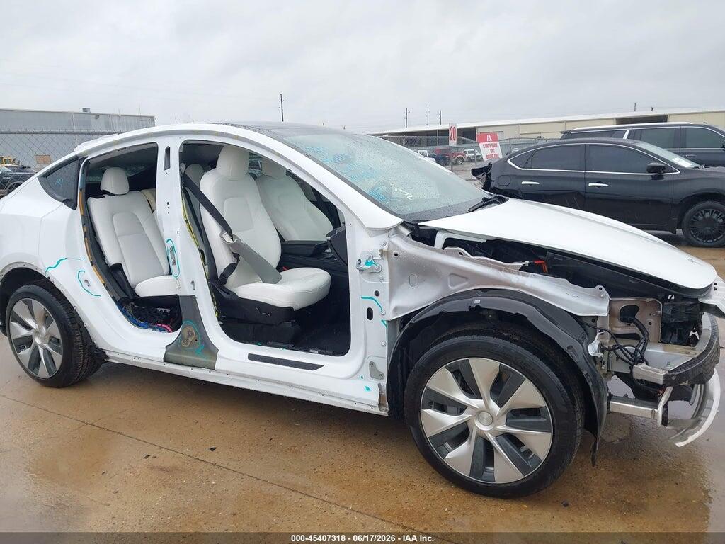 7SAYGDEE3NF401113 2022 TESLA MODEL Y photo no. 6