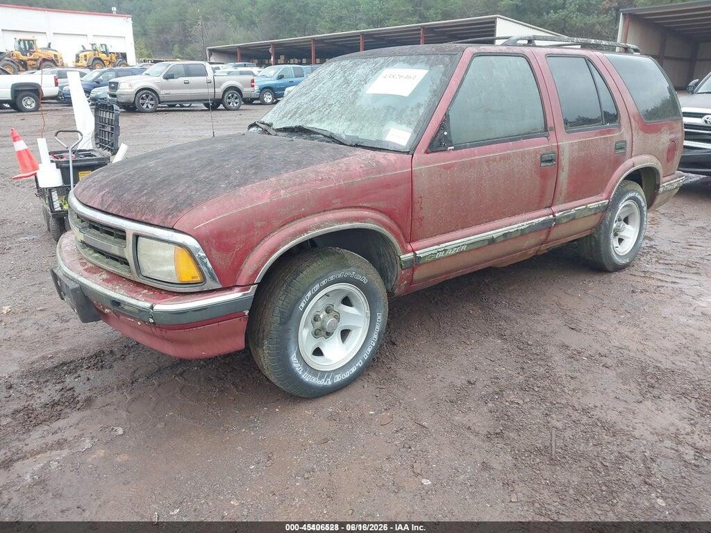 1GNCS13W2V2188892 1997 CHEVROLET BLAZER photo no. 2
