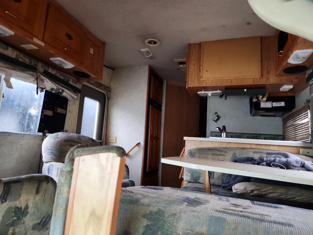 2002 FORD E450 RV — Фото 10 из 12