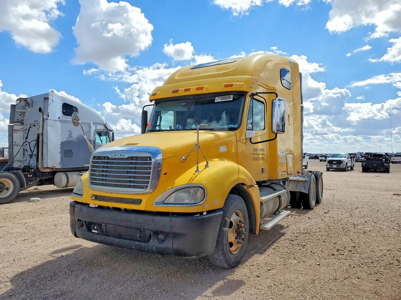 2006 FREIGHTLINER COLUMBIA 120 SEMI TRUCK
