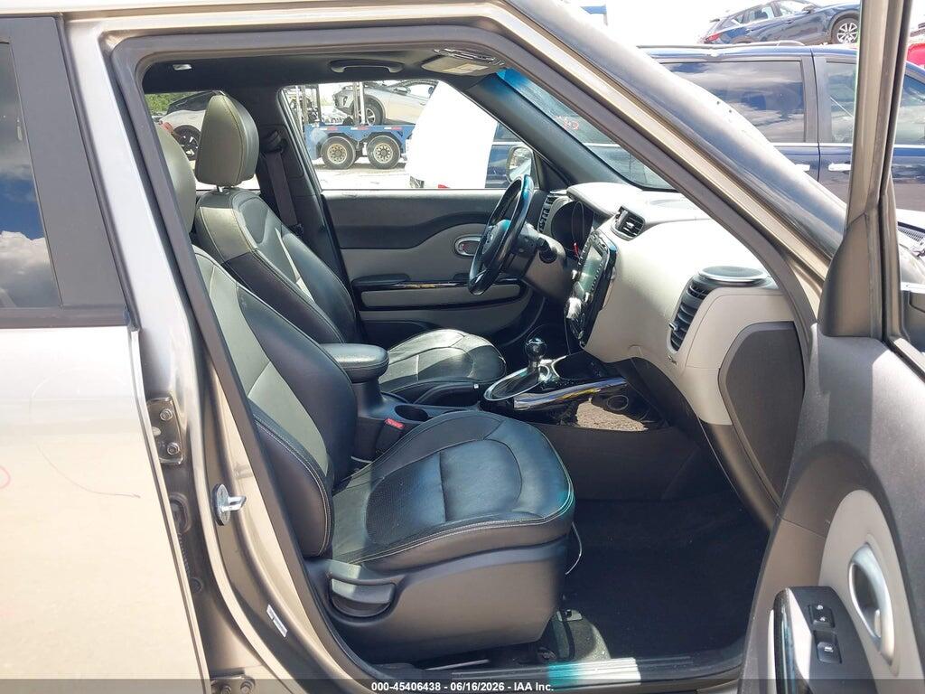 KNDJP3A59F7128264 2015 KIA SOUL photo no. 5