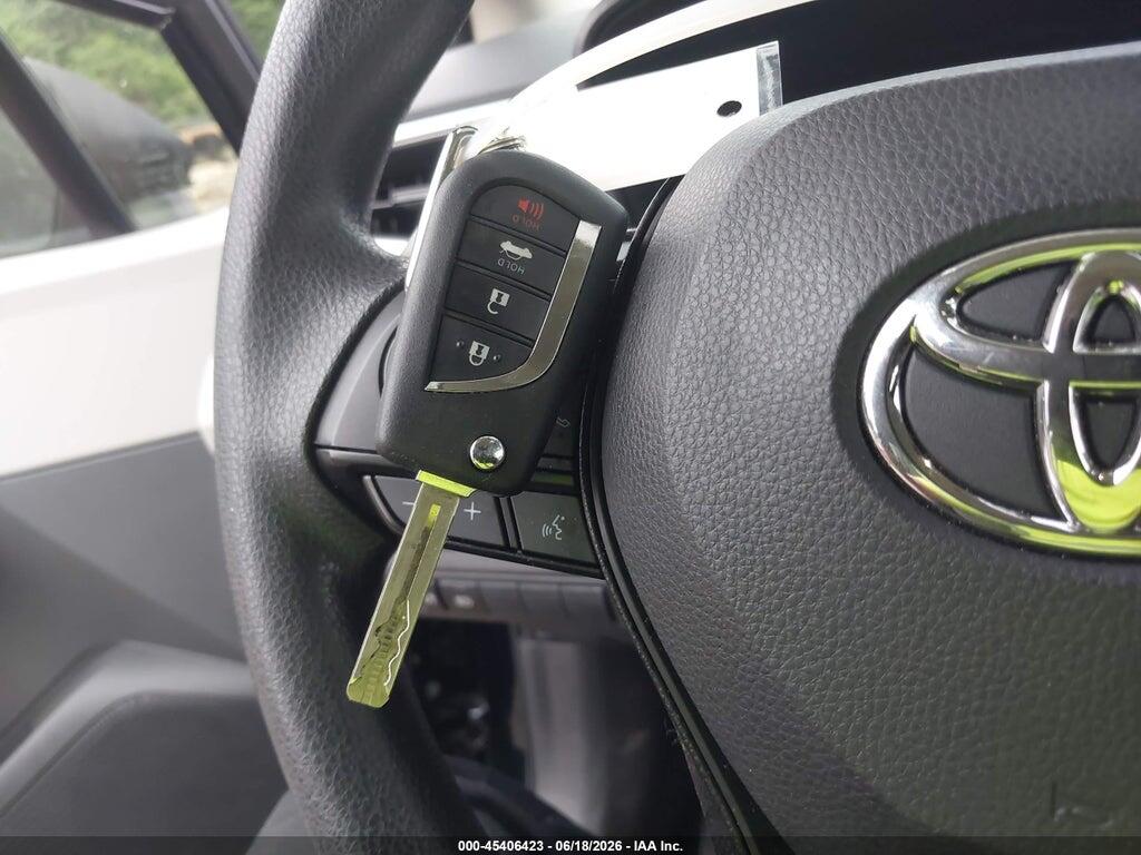 JTDBCMFE0T3115890 2026 TOYOTA COROLLA HYBRID photo no. 11