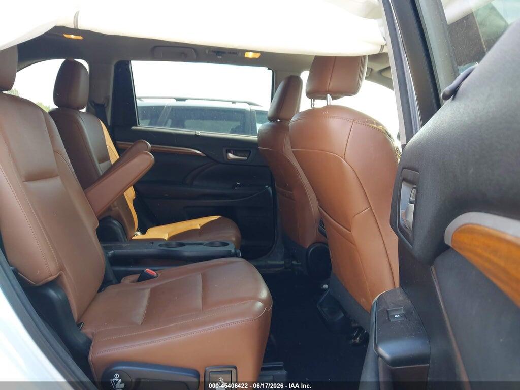 5TDDZRFH6HS463830 2017 TOYOTA HIGHLANDER photo no. 8
