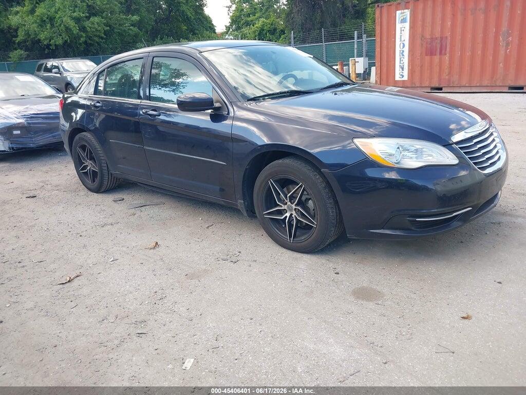 1C3BC4FB2BN557910 2011 CHRYSLER 200 photo no. 1