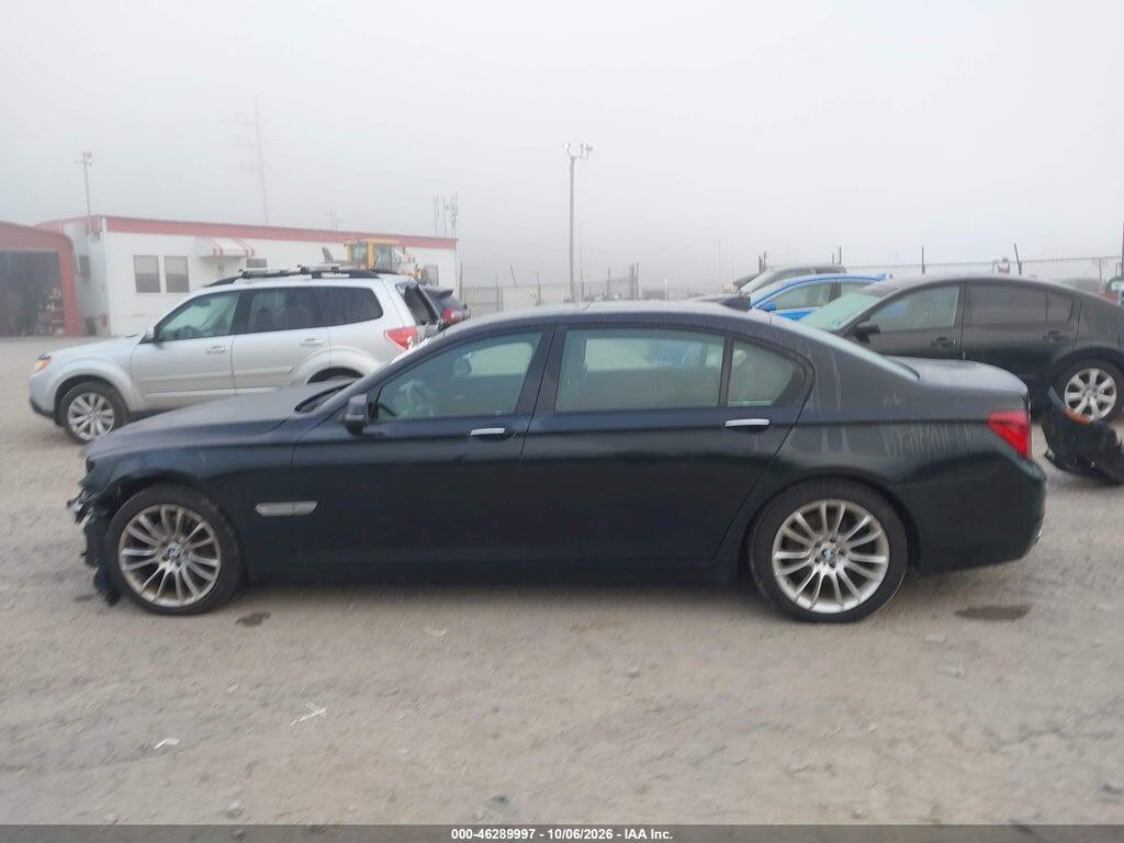 2014 BMW 740LI XDRIVE — Фото 15 из 16