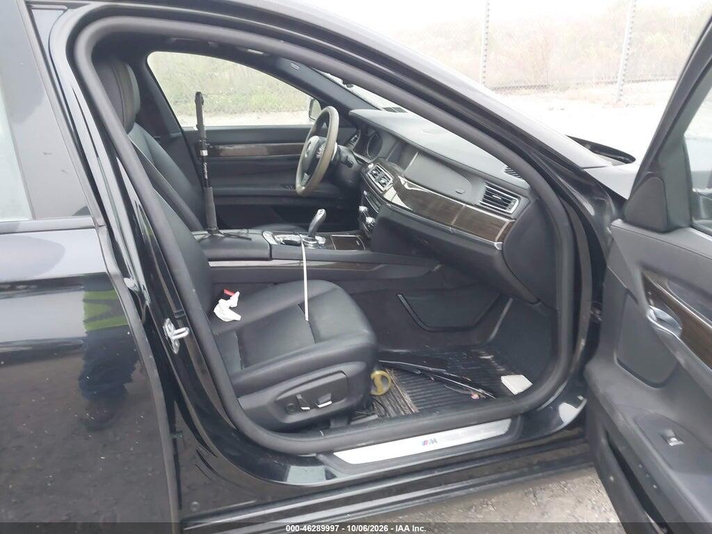 2014 BMW 740LI XDRIVE — Фото 5 из 16
