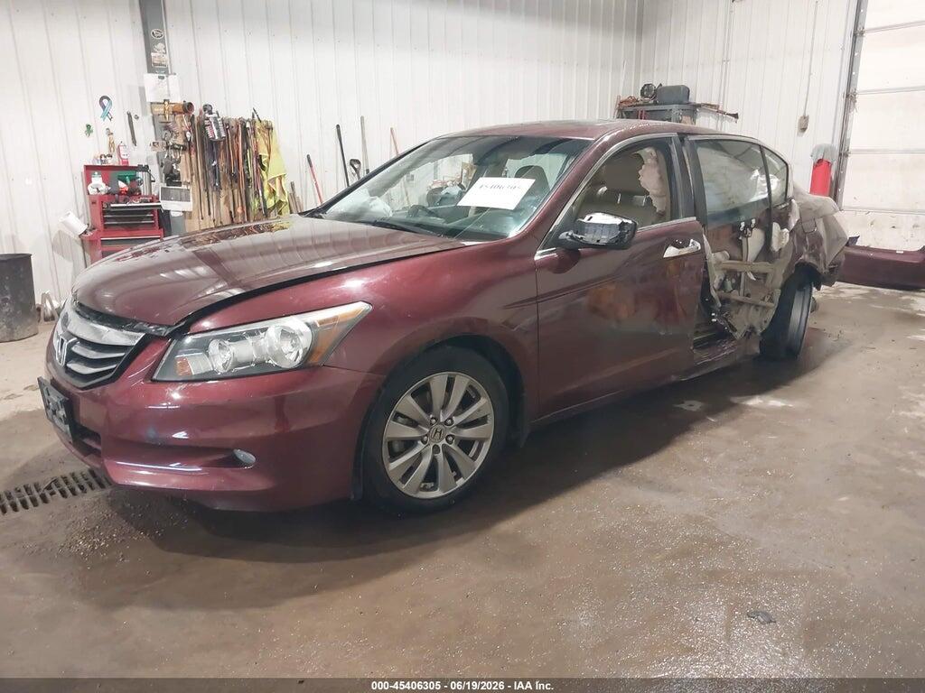 1HGCP3F80CA030705 2012 HONDA ACCORD photo no. 2