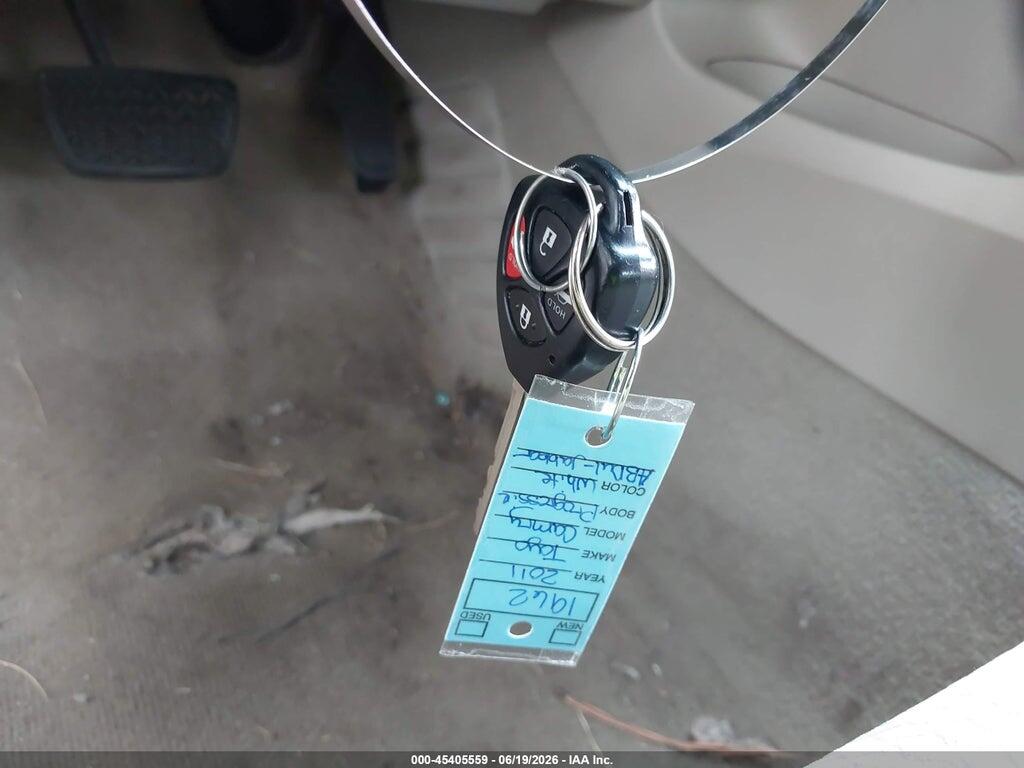 4T1BF3EK9BU678112 2011 TOYOTA CAMRY photo no. 11