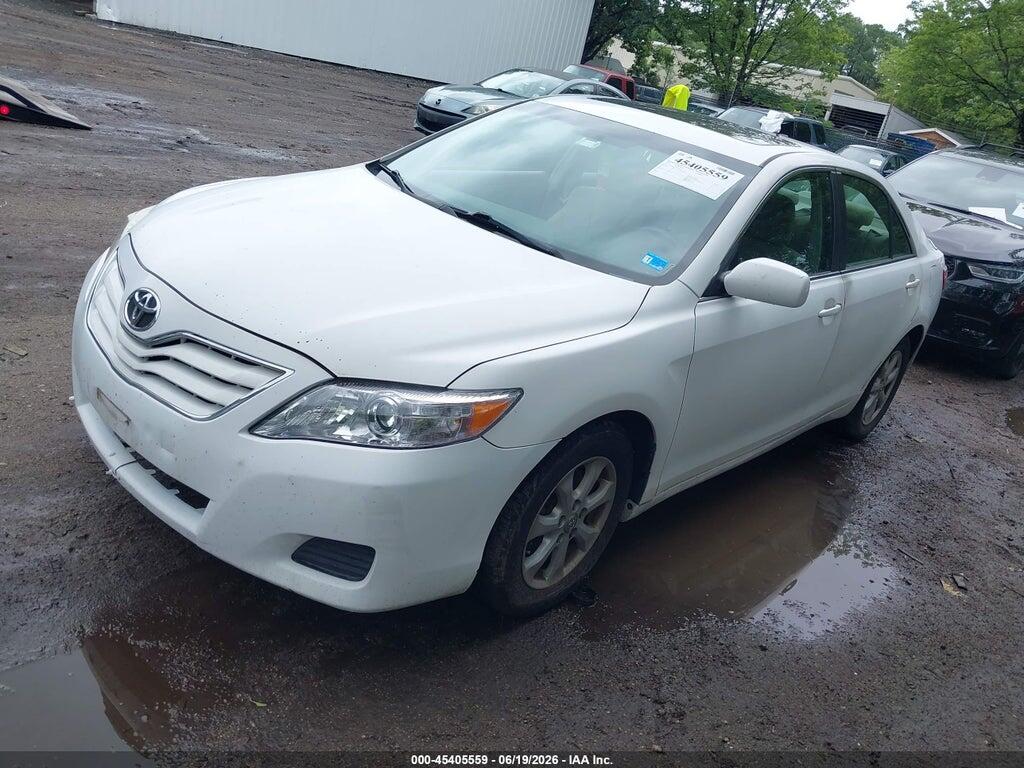 4T1BF3EK9BU678112 2011 TOYOTA CAMRY photo no. 2