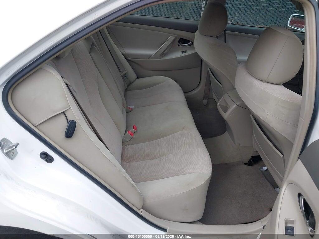 4T1BF3EK9BU678112 2011 TOYOTA CAMRY photo no. 8