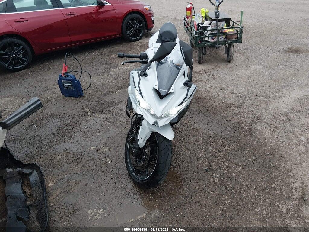 ML5ZXCS18SDA39342 2025 KAWASAKI ZX400 photo no. 5