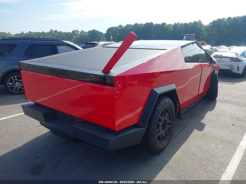 7G2CEHED8RA001642 2024 TESLA CYBERTRUCK photo no. 4