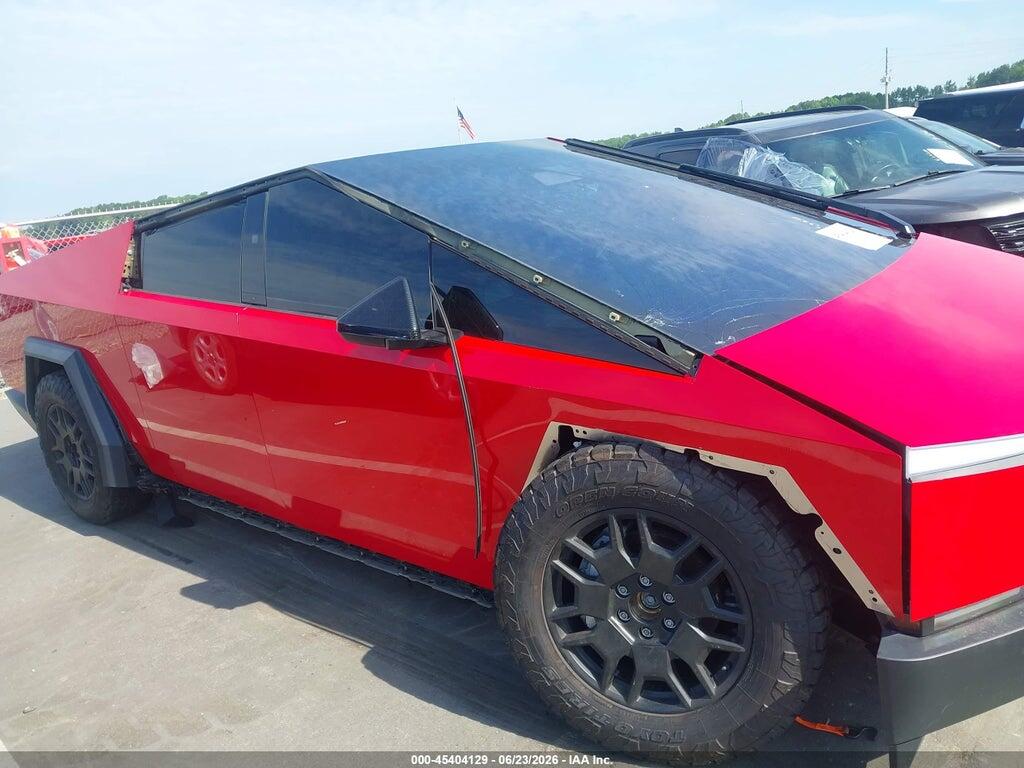 7G2CEHED8RA001642 2024 TESLA CYBERTRUCK photo no. 6
