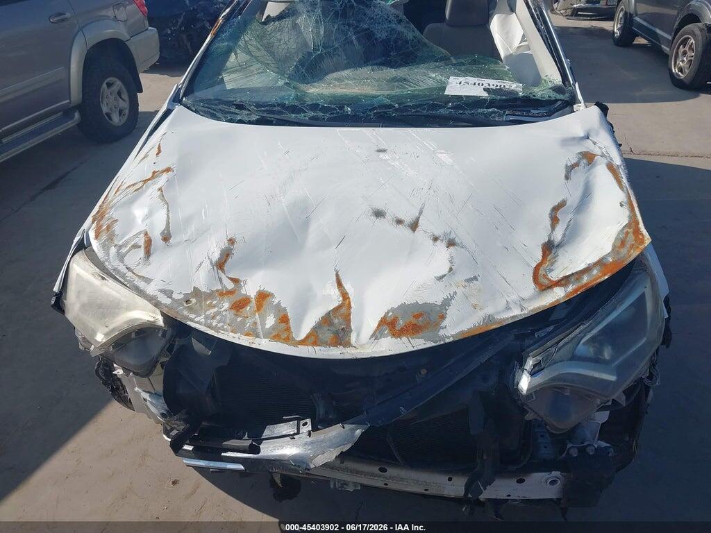 JTMRFREV7HJ121709 2017 TOYOTA RAV4 photo no. 12