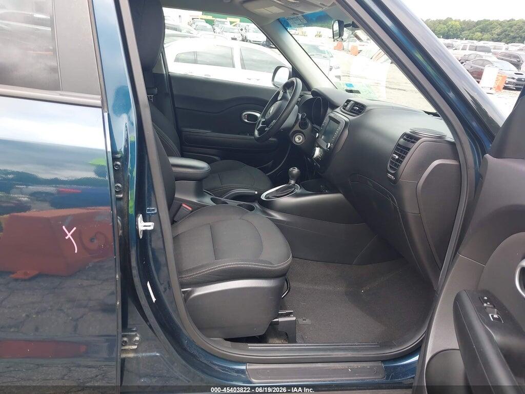KNDJP3A52J7578735 2018 KIA SOUL photo no. 5
