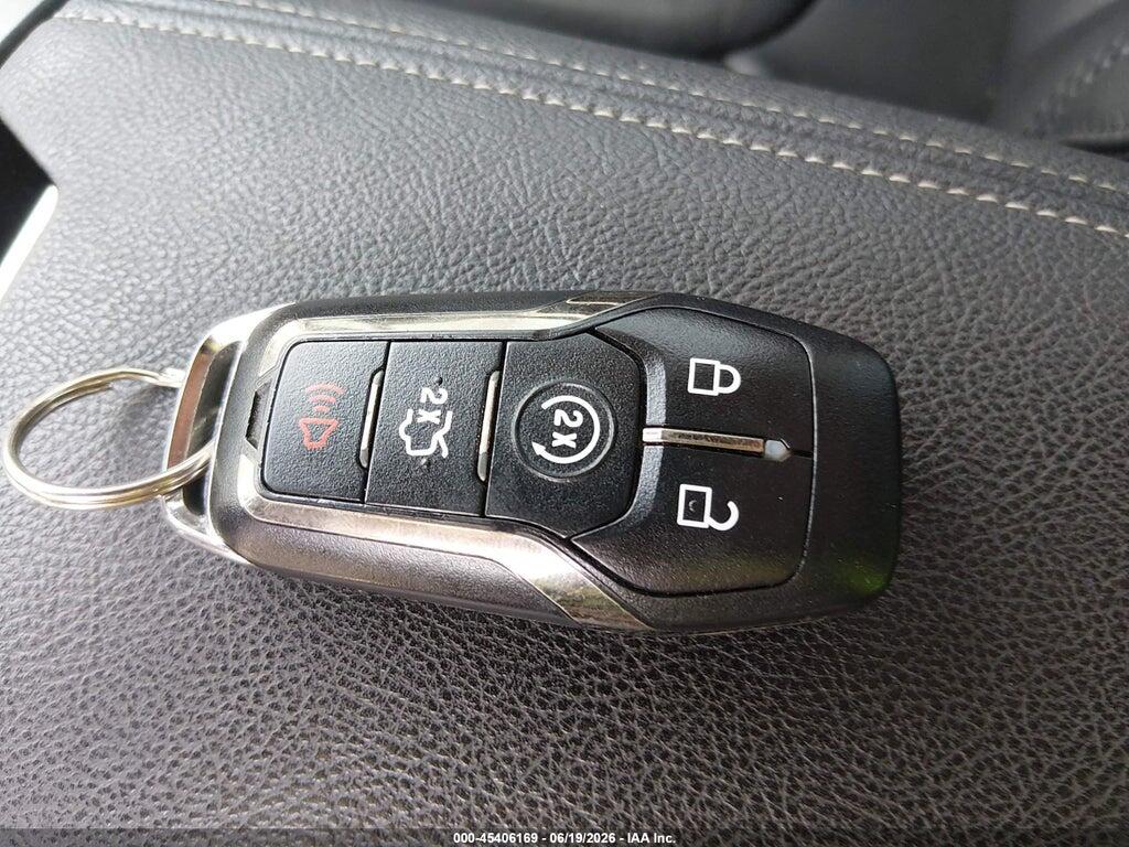 3LN6L2G92GR617472 2016 LINCOLN MKZ photo no. 11