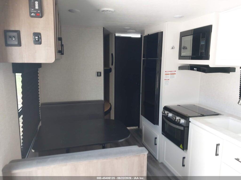 1UJBC0BNXS1YV0935 2025 JAYCO SLX SERIES M-260 BH photo no. 5
