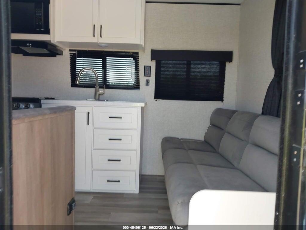1UJBC0BNXS1YV0935 2025 JAYCO SLX SERIES M-260 BH photo no. 7