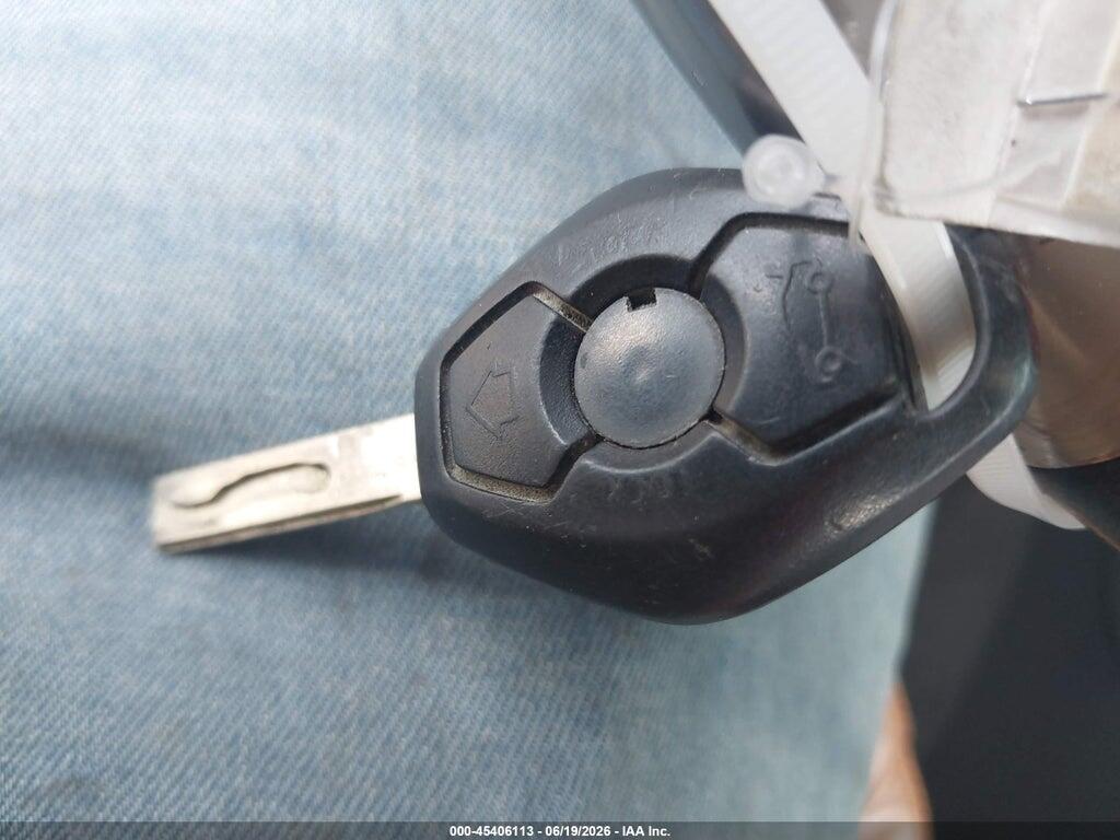 4USBU53577LW92469 2007 BMW Z4 photo no. 11
