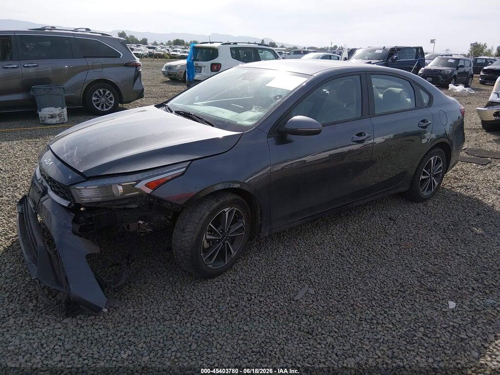 3KPF24AD2PE680014 2023 KIA FORTE photo no. 2