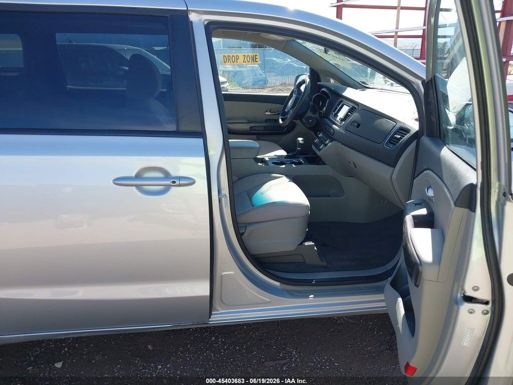KNDMB5C13M6667645 2021 KIA SEDONA photo no. 5