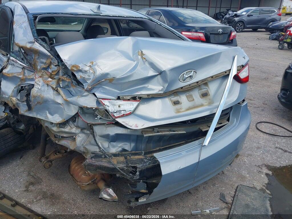 5NPEC4AB3BH250956 2011 HYUNDAI SONATA photo no. 6