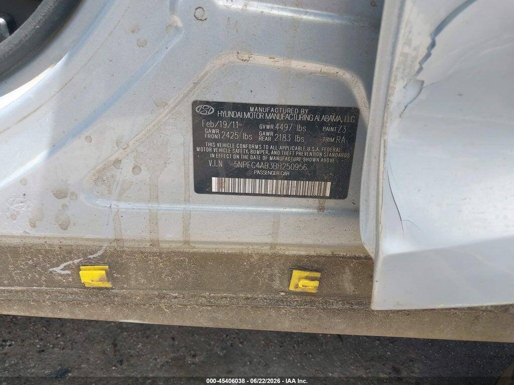 5NPEC4AB3BH250956 2011 HYUNDAI SONATA photo no. 9