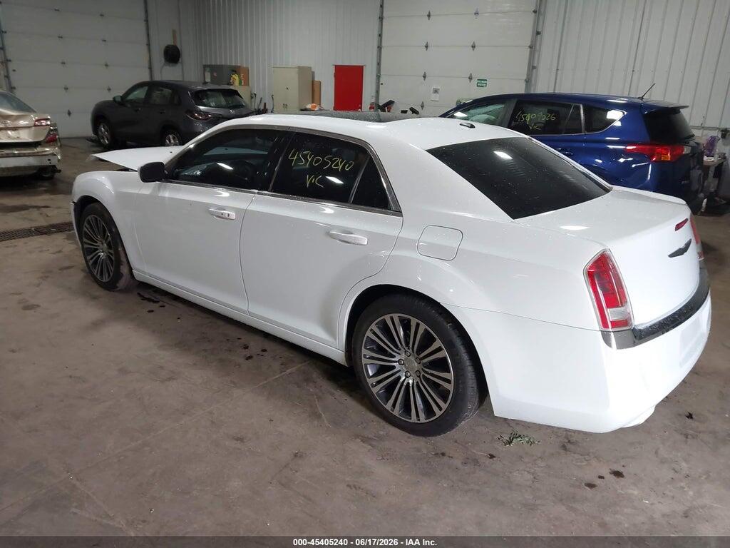 2C3CCABTXDH686782 2013 CHRYSLER 300 photo no. 3