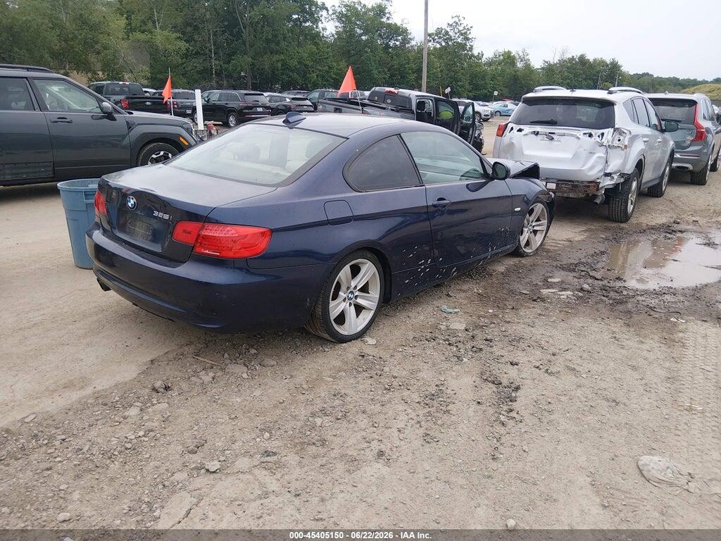 WBAKE3C58BE557485 2011 BMW 328I photo no. 4