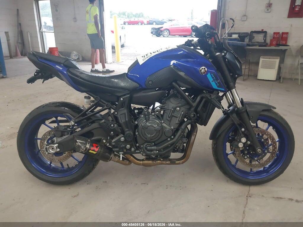 JYARM32EXNA003829 2022 YAMAHA MT07 photo no. 12