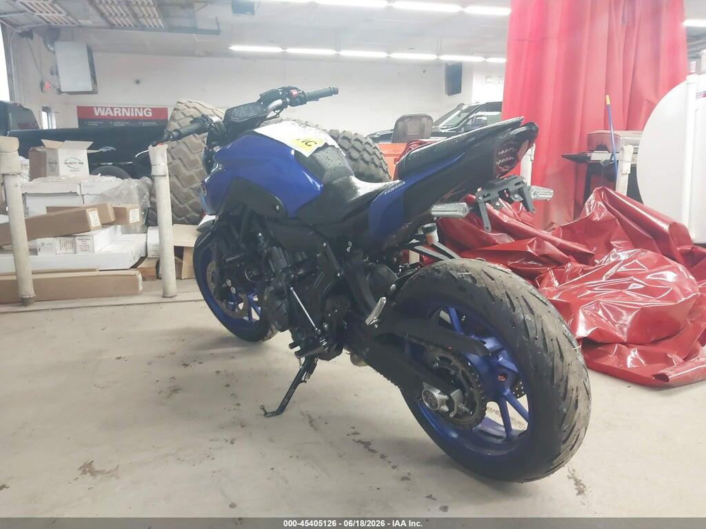 JYARM32EXNA003829 2022 YAMAHA MT07 photo no. 3