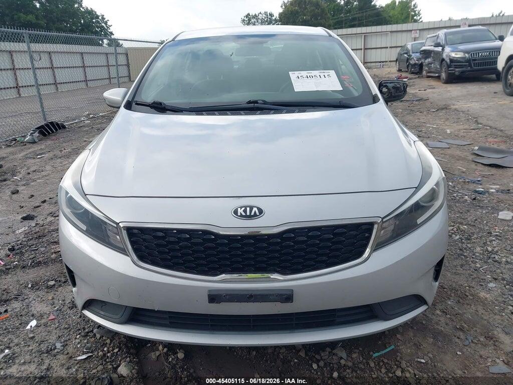3KPFL4A71JE202956 2018 KIA FORTE photo no. 12