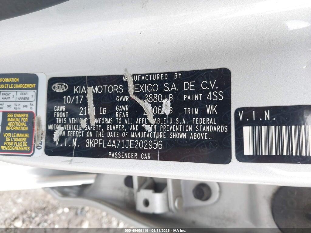 3KPFL4A71JE202956 2018 KIA FORTE photo no. 9